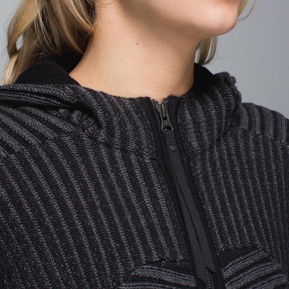 Lululemon Embrace Hoodie *Knit Full Zip Sweater - Black / Heathered Dark Grey 2 - Picture 3 of 9